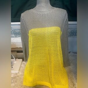 ⭐️ 3/$20.00 Women’s sweater